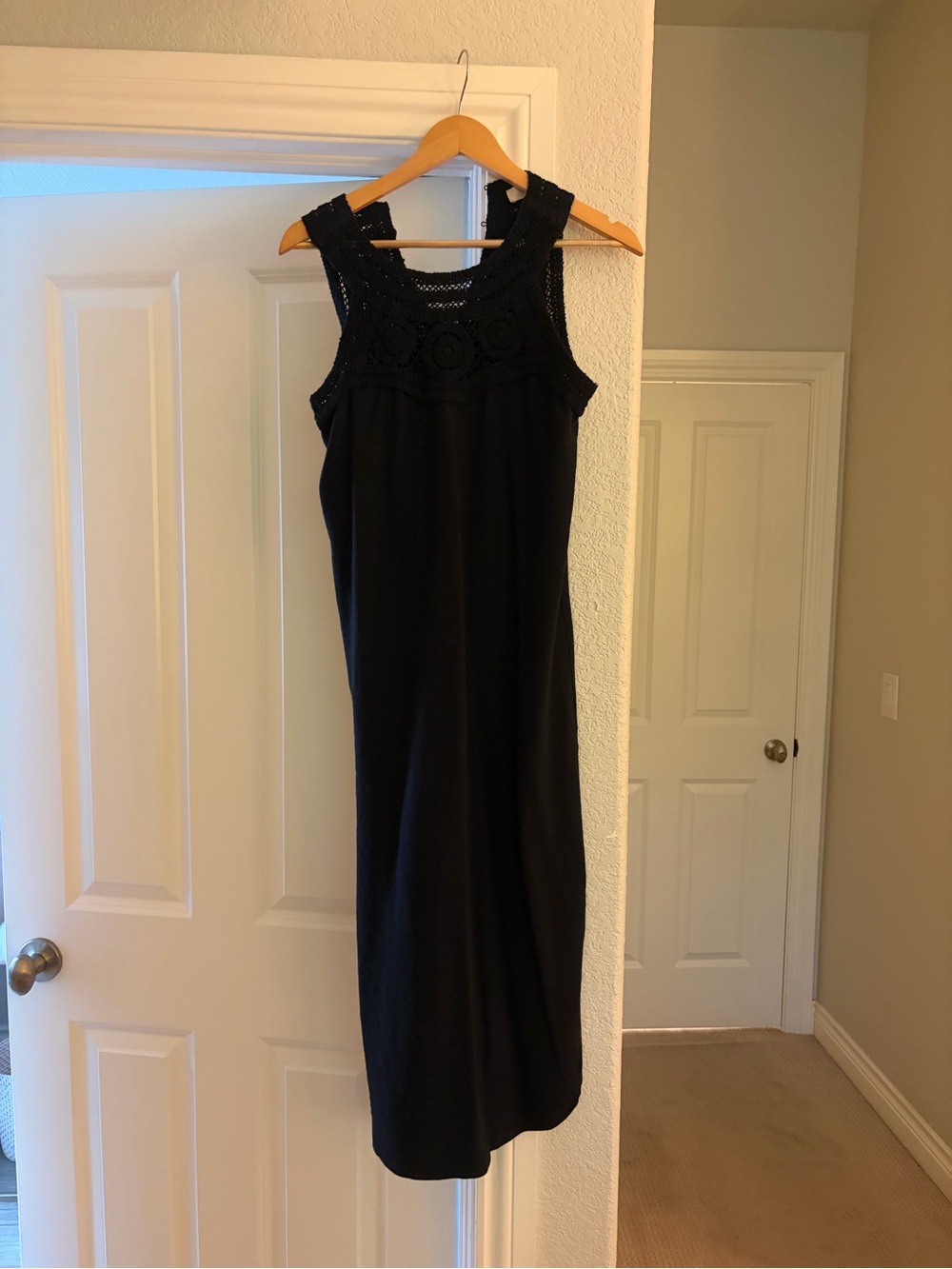 Loft Black Sleeveless Crochet Detailed Dress